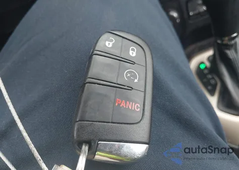 2017 Jeep Renegade Latitude 4X4 from USA, damaged, VIN ZACCJBBB5HPF98077